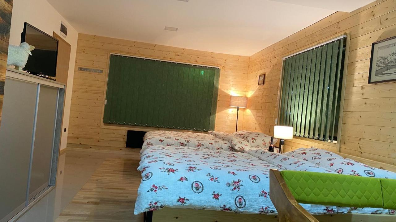 Alexandar Studio Apartman Μόκρα Γκόρα Εξωτερικό φωτογραφία